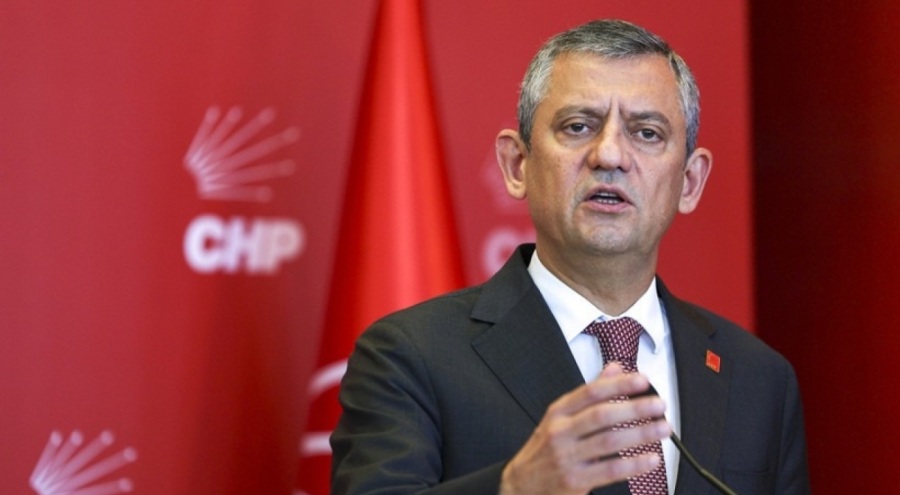 Özgür Özel'den Selvi Kılıçdaroğlu açıklaması: 'Kemal Bey'in eşine yapılanı kendi eşime yapılmış s...