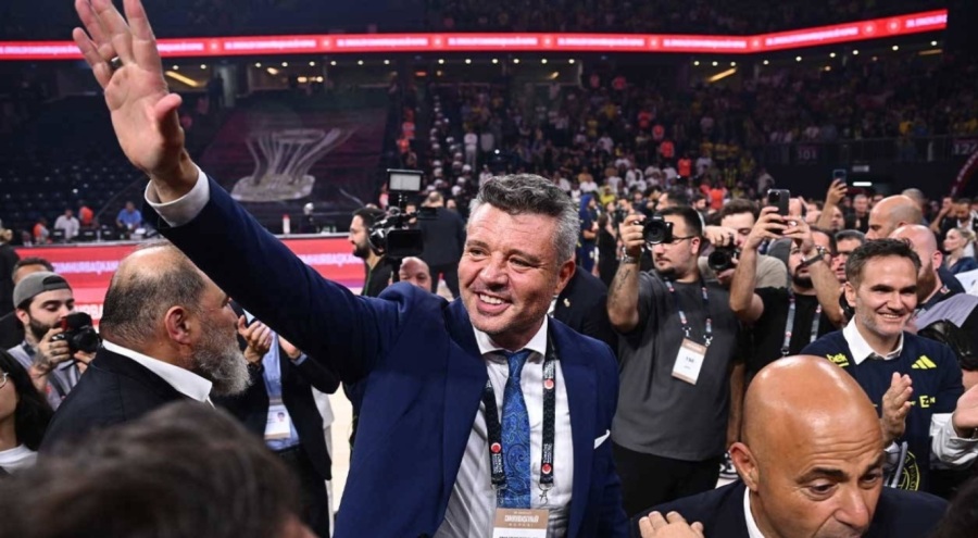 Sadettin Saran, Ali Koç'tan mazbatasını aldı