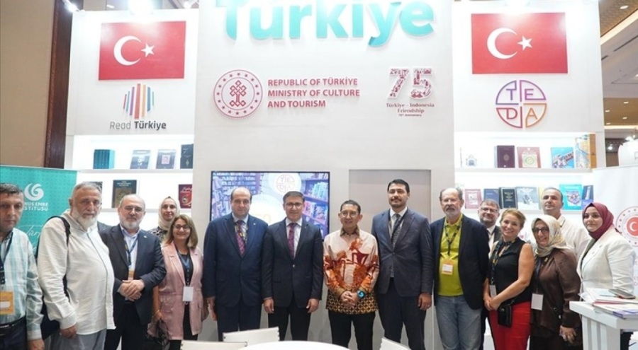 Endonezya Uluslararası Kitap Fuarı'nda Türkiye standı büyük ilgi görüyor