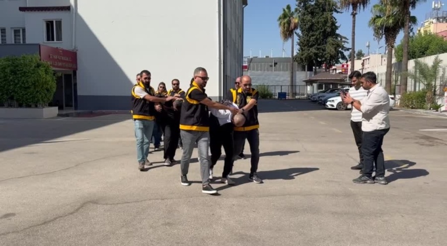 Ruhsatsız silah bulundurma, uyuşturucu ve yaralama suçlarından 2 şüpheli tutuklandı