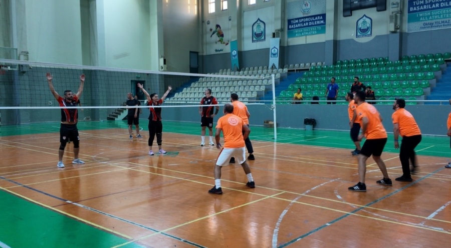 Bursa'da AFAD öncülüğünde voleybol turnuvası düzenlendi