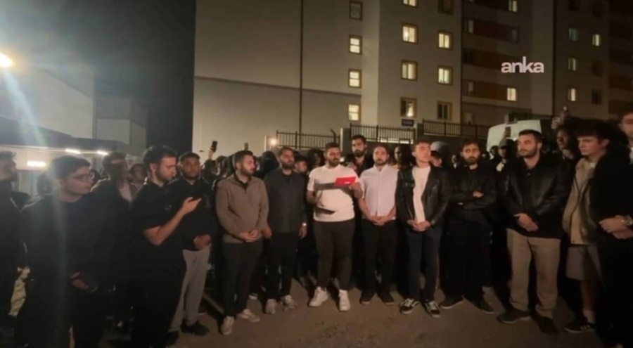 Ankara Gölbaşı KYK Yurdu'nda kalan öğrencilerden eylem