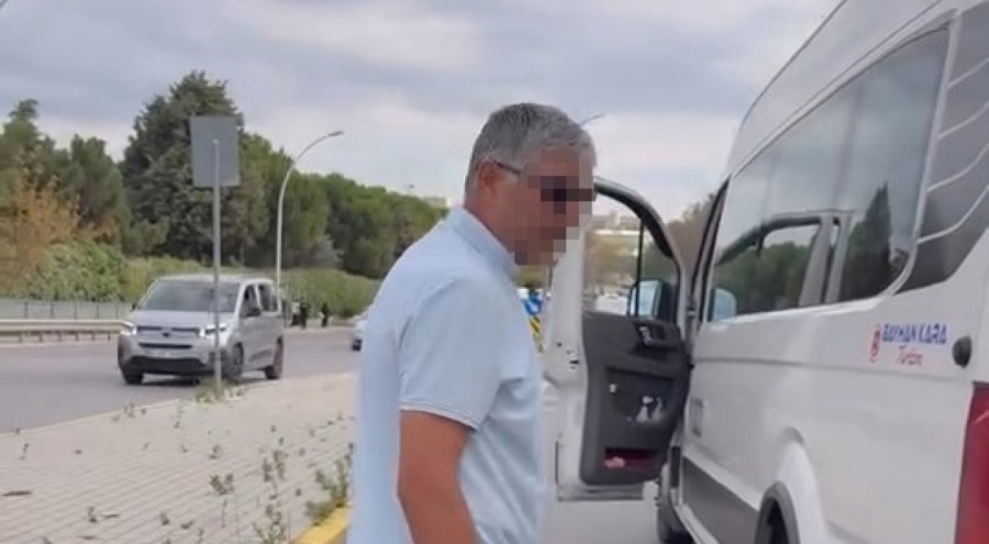 Trafikte servis şoföründen sürücüye tehdit: "Nefesini keserim"
