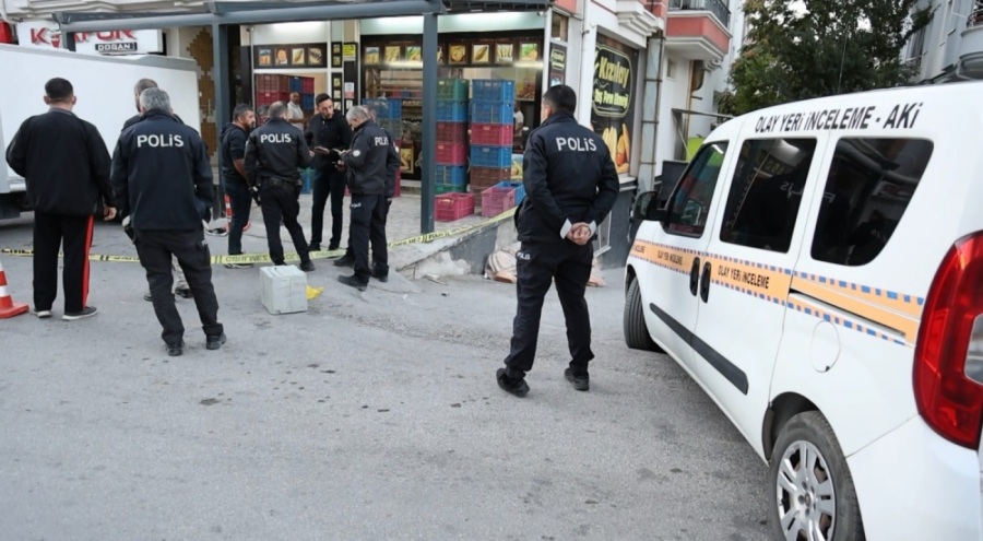 Aksaray'da silahlı ekmek kavgası kanlı bitti: 1 yaralı