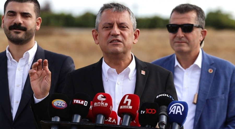 Özgür Özel: "Trump beni o kadar övse yerin dibine girerim!"