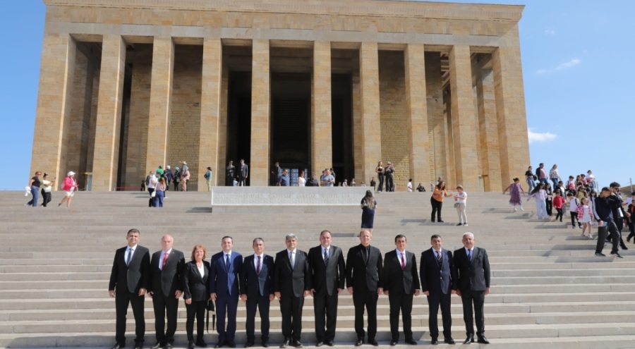Bursa İtfaiyesi, Anıtkabir'i ziyaret etti