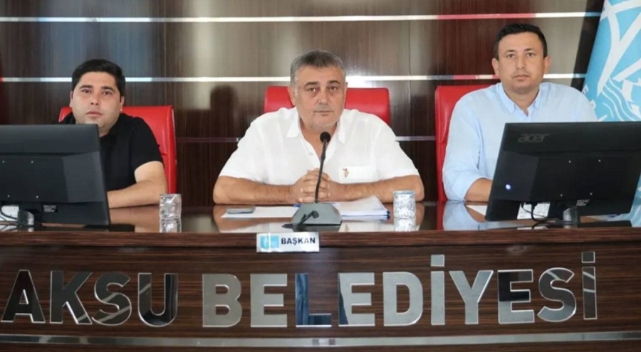 Aksu Belediye Başkanı İsa Yıldırım, CHP'den istifa etti