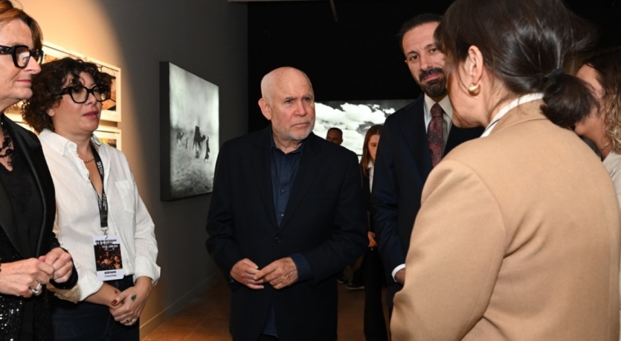 Steve McCurry'in "The Haunted Eye" sergisi sanatseverlerle buluştu