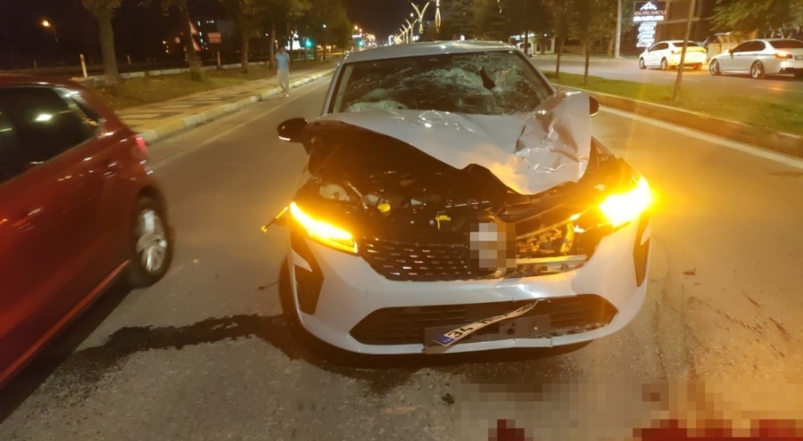 Aksaray'da feci kaza: Otomobilin çarptığı kişi yaşamını yitirdi