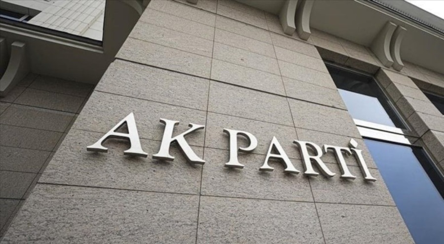 AK Parti'de deprem! İstifalar peş peşe geldi