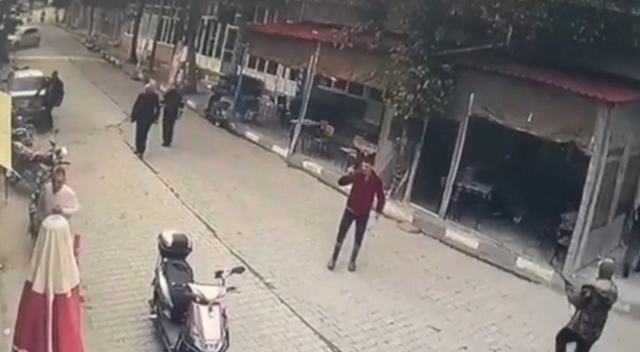 Baba-oğuldan kıraathanede silahlı saldırı!