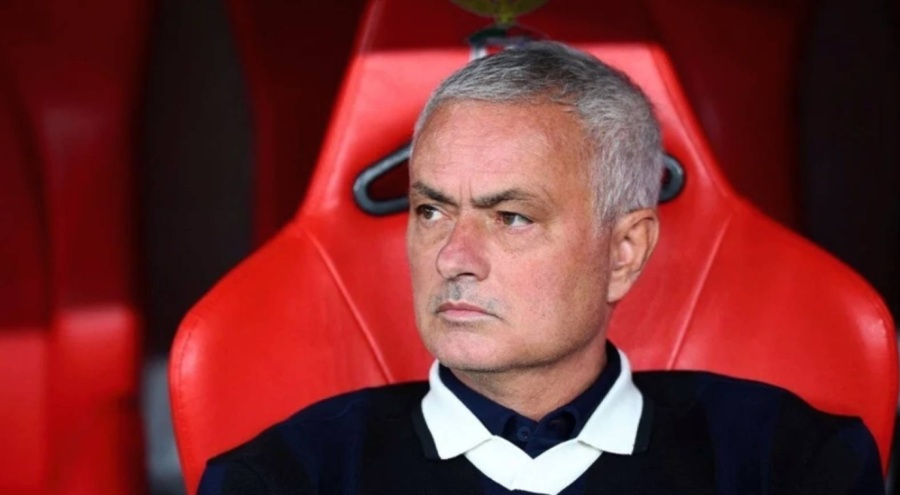 Jose Mourinho: Chelsea'nin daha büyük bir kulüp olmasına ben yardımcı oldum