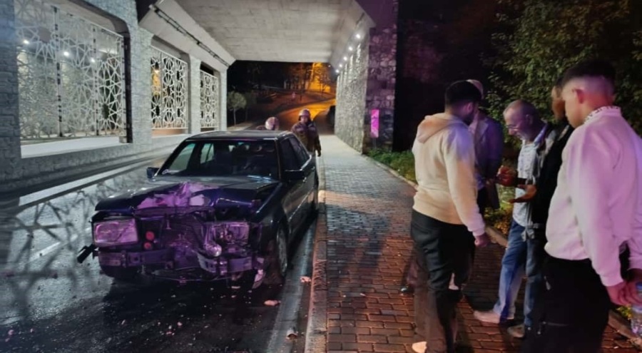 Bursa'da alkollü Mercedes araç sürücüsü önce çarptı sonra kaçtı!