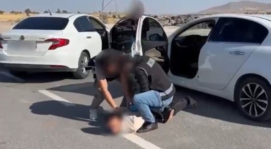 Kayseri'de ruhsatsız silah operasyonu