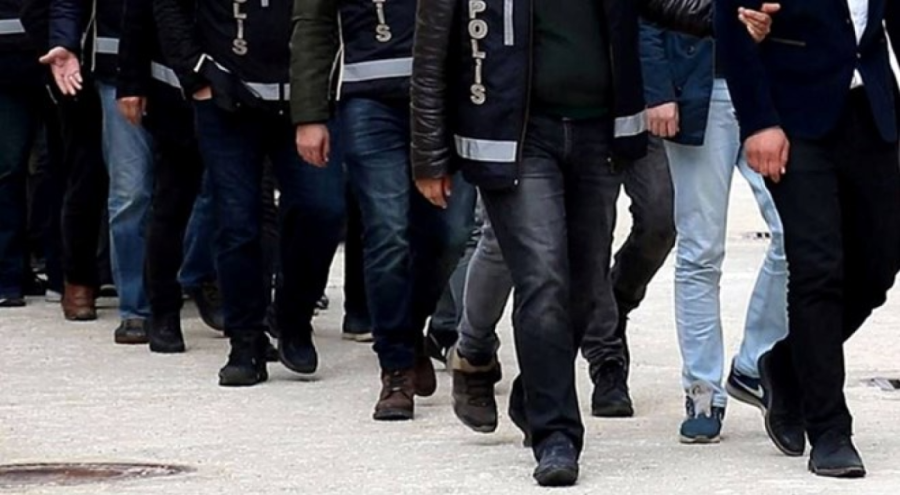 FETÖ operasyonu: 16 ilde 35 gözaltı