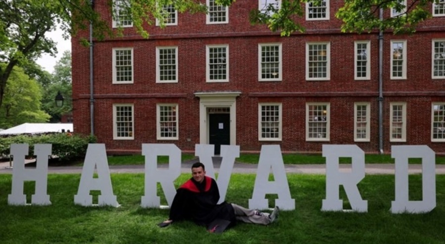 ABD yönetimi, Harvard fonlarını durduruyor