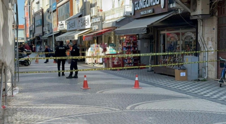 Sesler gelen 2 katlı bina tedbir amaçlı boşaltıldı.
