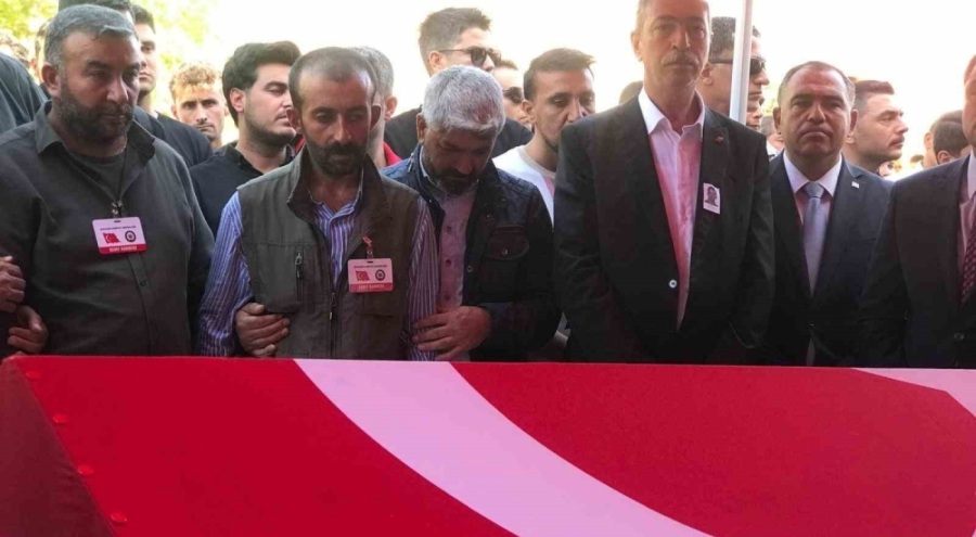 Şehit polis memuru Şanlıurfa'da son yolculuğuna uğurlandı