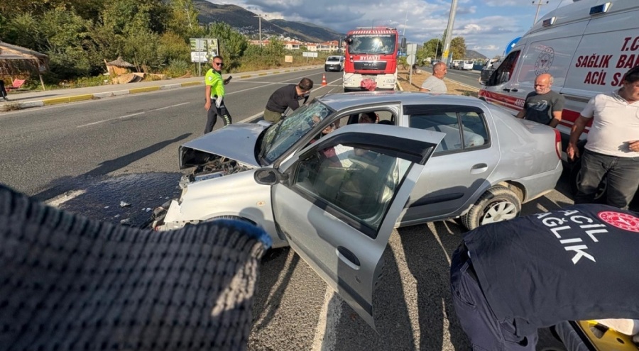 Balıkesir'de kaza: 1 kişi öldü, 1 kişi yaralandı