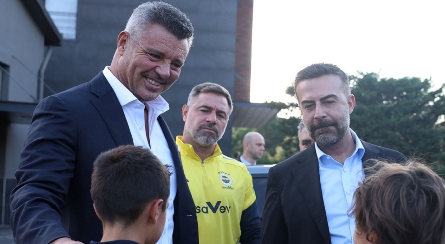 Fenerbahçe Başkanı Sadettin Saran, futbol akademisini ziyaret etti