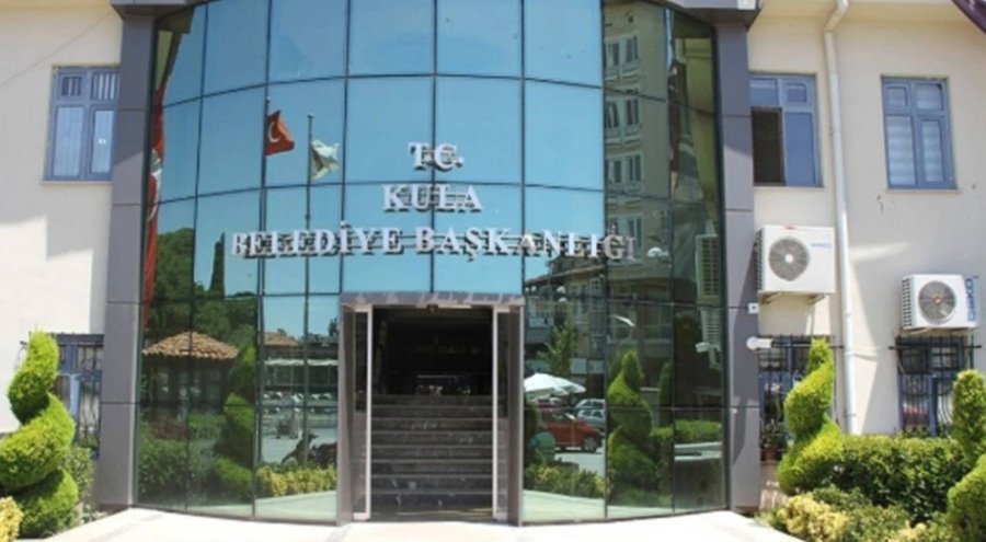 Manisa'nın Kula ilçesinde CHP'li iki meclis üyesi istifa etti