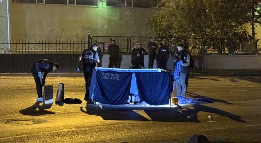 İstanbul'da esrarengiz cinayet: Polis yeleği giymiş şahsı vurup kaçtılar