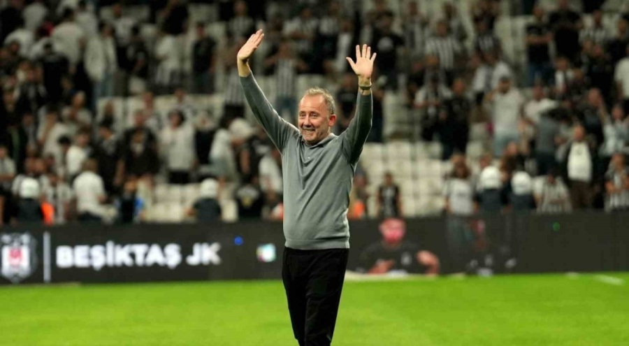 Sergen Yalçın, Beşiktaş'ta derbileri kaybetmiyor