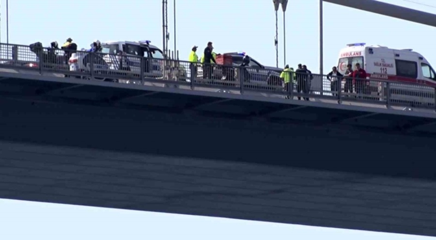 15 Temmuz Şehitler Köprüsü'nde intihar girişimi!