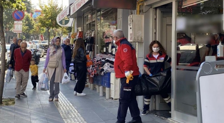 Otel odasında ölü bulundu