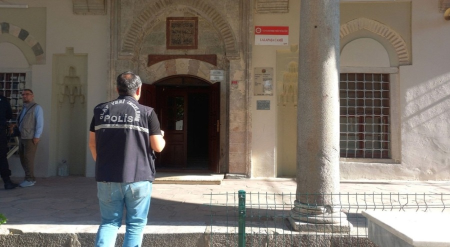 Camide ahlaka aykırı davranış iddiasıyla 2 kişi tutuklandı