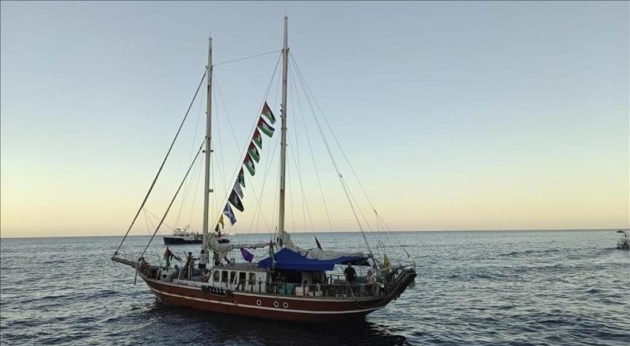 Küresel Sumud Filosu'ndaki Mikeno gemisi Gazze açıklarında