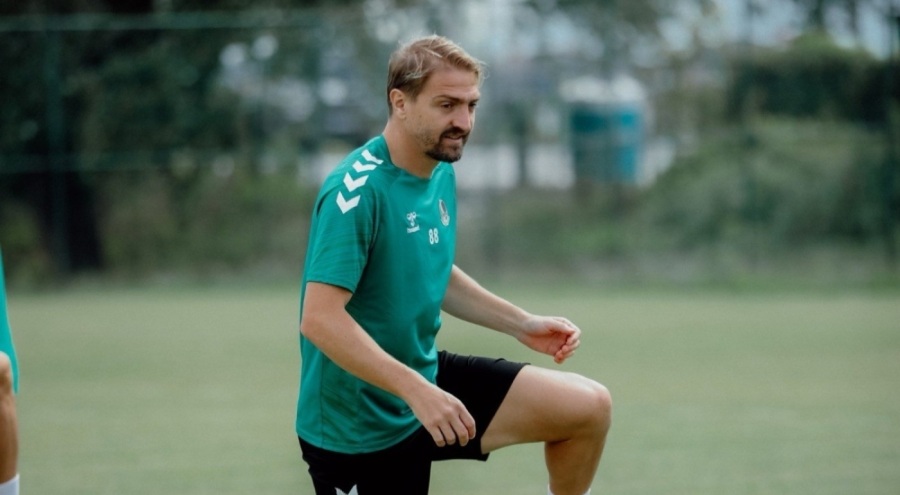 Sakaryaspor'da Caner Erkin ve Burak Altıparmak affedildi