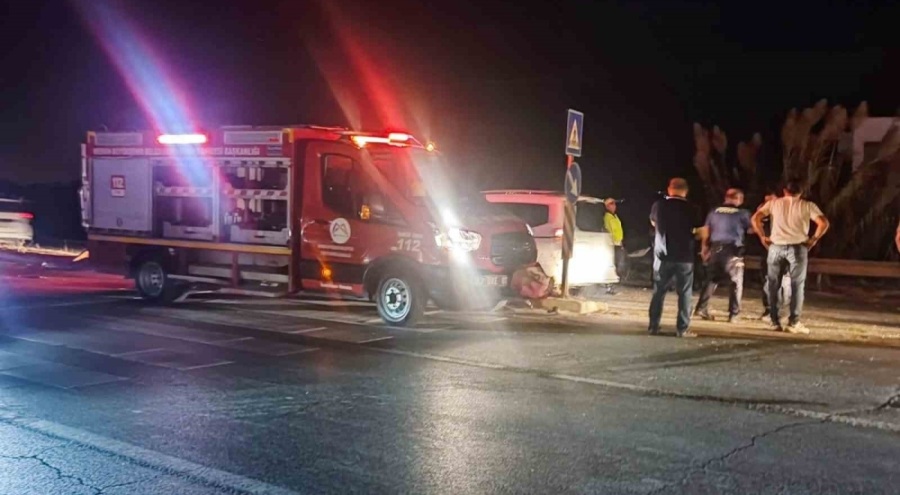 Mersin'de iki araç çarpıştı: 1 ölü, 4 yaralı