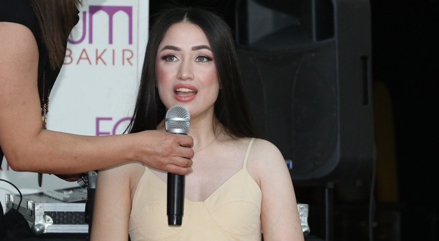 Mutlu Kaya 10 yıl sonra sahneye çıktı