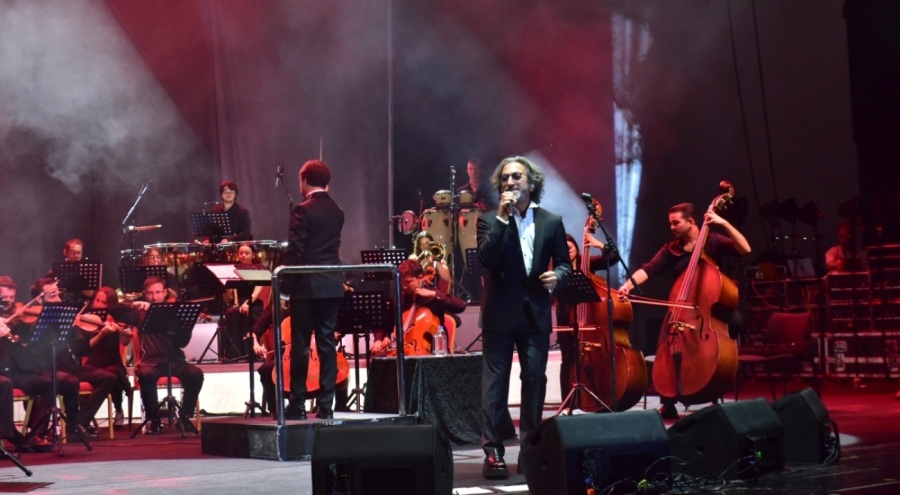 63. Uluslararası Bursa Festivali'nde Fettah Can'dan unutulmaz gece