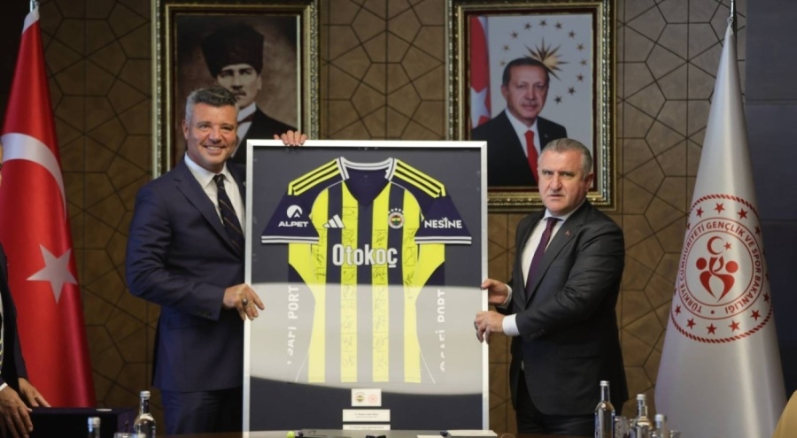 Fenerbahçe Başkanı Sadettin Saran, Bakan Bak'a ziyarette bulundu