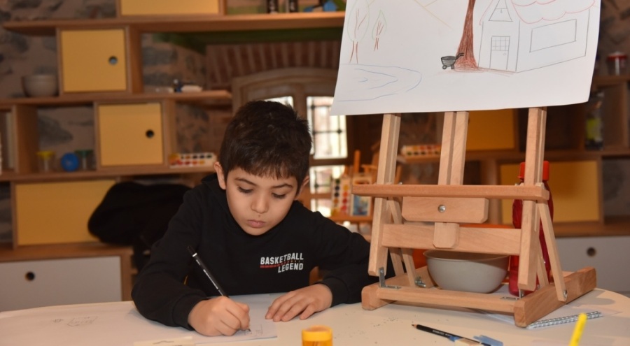 Bursa Yıldırım Belediyesi çocuklar için sanat ve beceri atölyeleri düzenliyor