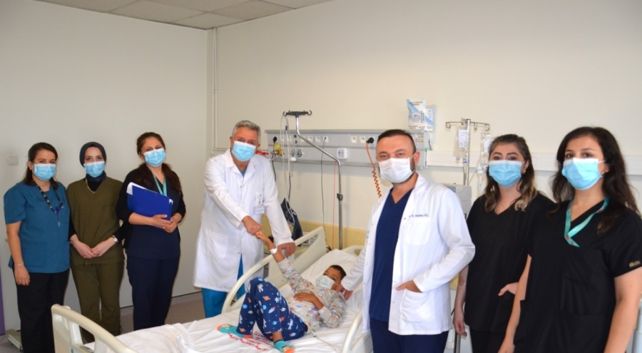 Bursa'da babasının böbreği 13 yaşındaki oğluna umut oldu!