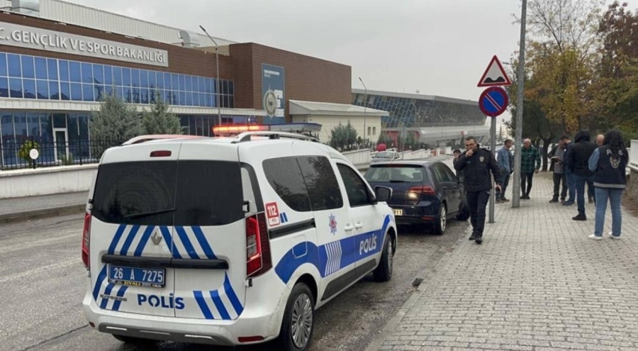 Önce sürücüyü vurdu sonra kendini ihbar etti