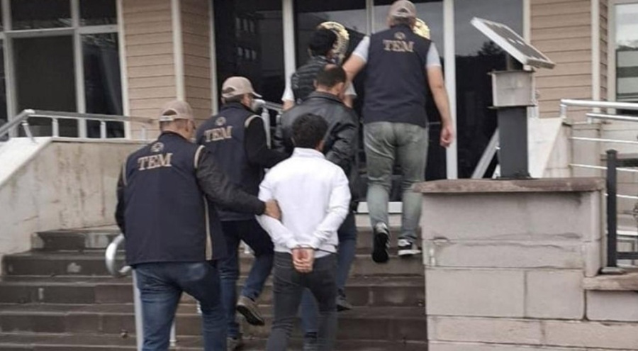 PKK/KCK propagandası yaptıkları iddiasıyla 3 kişiye gözaltı