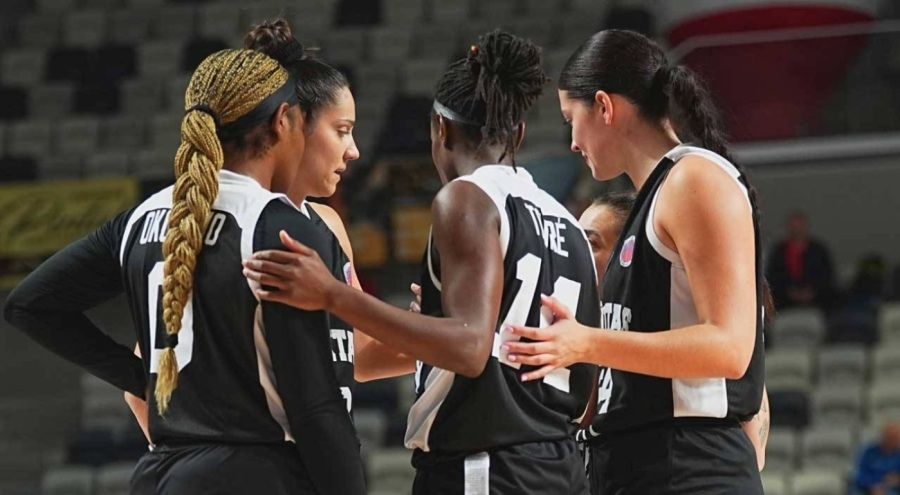 Beşiktaş BOA, Polonya'nın Enea Gorzow takımına yenildi