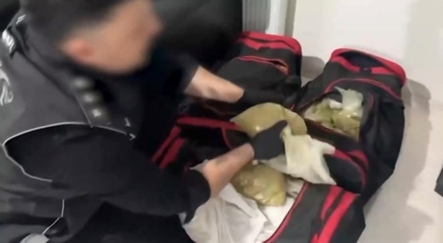 İstanbul'da uyuşturucu tacirlerine operasyon