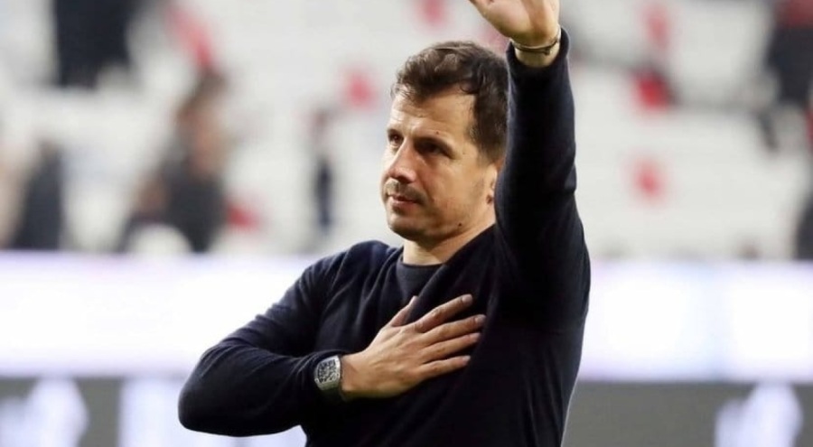 Emre Belözoğlu ile Antalyaspor yollarını ayırdı