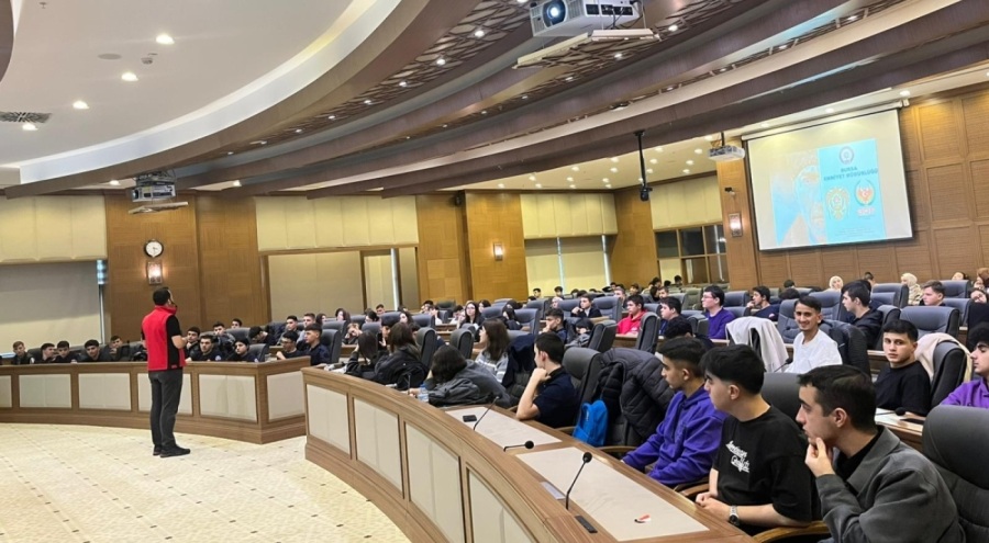 Bursa Büyükşehir'den stajyerlere oryantasyon eğitimi