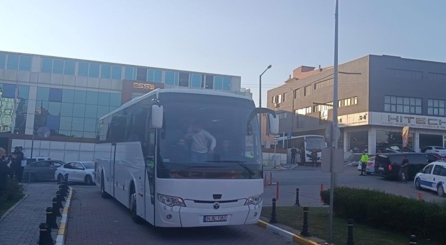Özgürlük Filosu'ndaki 94 aktivist Adli Tıp Kurumu'na getirildi