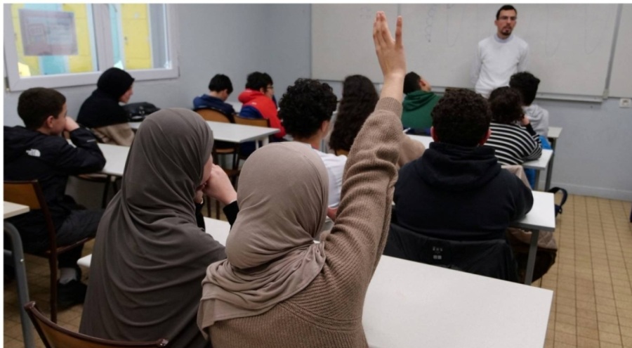 Fransa'da özel Müslüman okulu ile ilgili karar