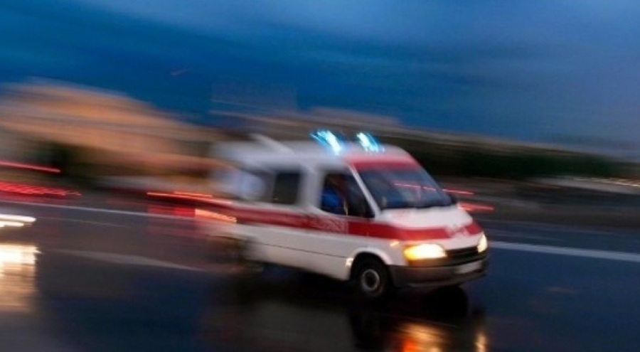 Bursa'da elektrik direğine çarpan otomobilin sürücüsü yaralandı