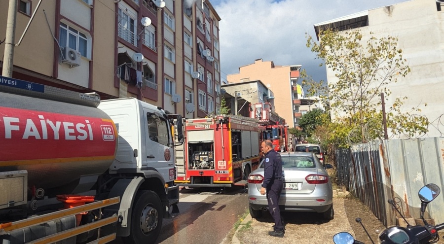 Bursa'da 5 katlı apartmanda yangın