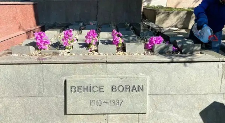 Behice Boran ölümünün 38. yılında mezarı başında anıldı