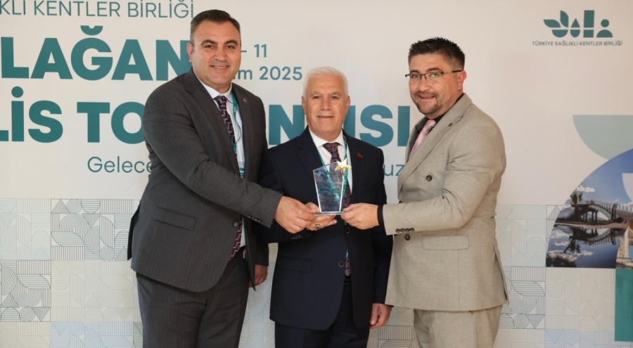 Türkiye'ye örnek oldu! Bursa'nın Damla Sulama Boru Üretim Tesisi'ne ödül